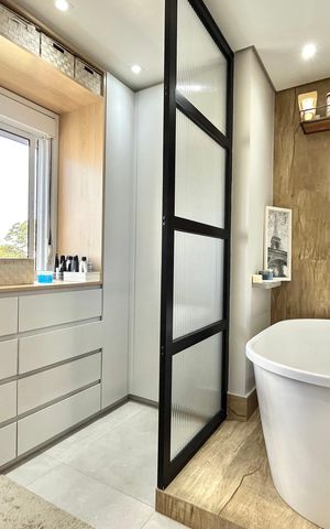 Apartamento à venda com 116m², 2 quartos e 2 vagas Apartamento à venda com 116m², 2 quartos e 2 vagasBanheiro da Suíte 1