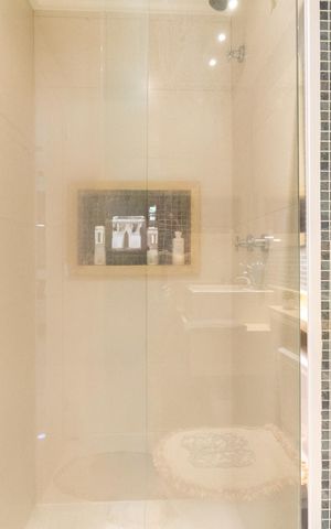 Apartamento à venda com 72m², 2 quartos e 1 vaga Apartamento à venda com 72m², 2 quartos e 1 vagaBanheiro Social