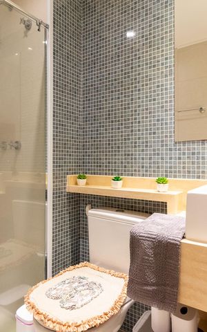 Apartamento à venda com 72m², 2 quartos e 1 vaga Apartamento à venda com 72m², 2 quartos e 1 vagaBanheiro Social