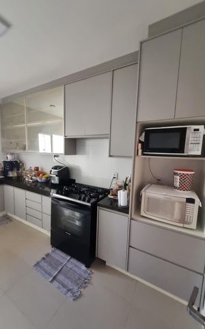 Casa à venda com 210m², 3 quartos e 2 vagas Casa à venda com 210m², 3 quartos e 2 vagasCozinha