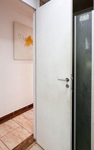 Apartamento à venda com 67m², 3 quartos e 1 vaga Apartamento à venda com 67m², 3 quartos e 1 vagaBanheiro Social