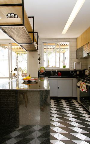 Apartamento à venda com 243m², 4 quartos e 3 vagasCozinha