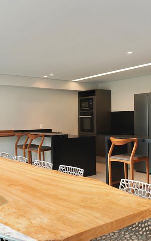 Apartamento para alugar com 141m², 2 quartos e 4 vagas Apartamento para alugar com 141m², 2 quartos e 4 vagasÁrea comum - Salão de festas