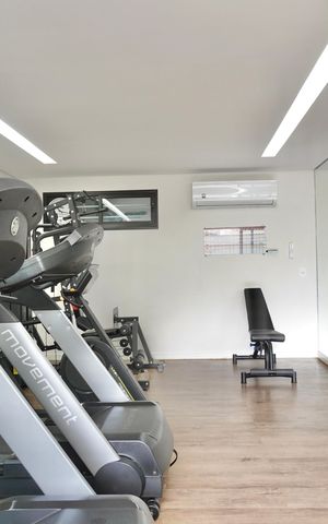 Apartamento para alugar com 141m², 2 quartos e 4 vagas Apartamento para alugar com 141m², 2 quartos e 4 vagasÁrea comum - Academia