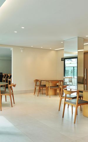 Apartamento para alugar com 141m², 2 quartos e 4 vagas Apartamento para alugar com 141m², 2 quartos e 4 vagasÁrea comum - Salão de festas