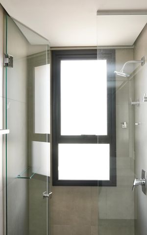 Apartamento para alugar com 141m², 2 quartos e 4 vagas Apartamento para alugar com 141m², 2 quartos e 4 vagasSuíte 2 - Banheiro 1