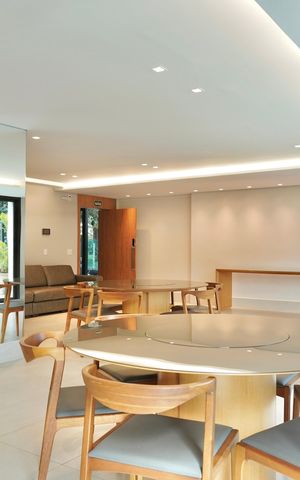 Apartamento para alugar com 141m², 2 quartos e 4 vagas Apartamento para alugar com 141m², 2 quartos e 4 vagasÁrea comum - Salão de festas