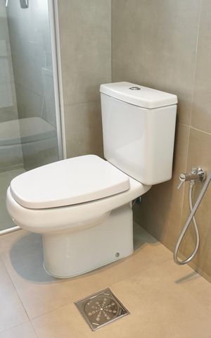 Apartamento para alugar com 141m², 2 quartos e 4 vagas Apartamento para alugar com 141m², 2 quartos e 4 vagasSuíte 2 - Banheiro 1