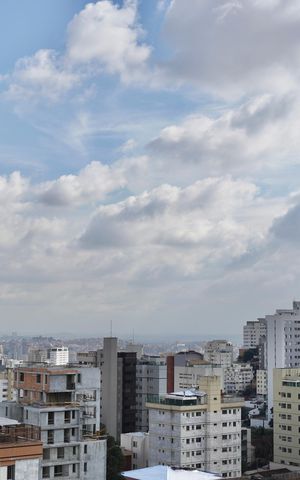 Apartamento para alugar com 141m², 2 quartos e 4 vagas Apartamento para alugar com 141m², 2 quartos e 4 vagasSala -Vista