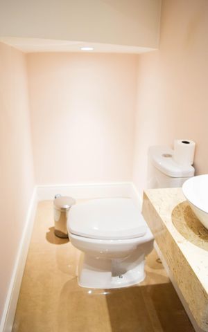 Apartamento à venda com 124m², 3 quartos e sem vaga Apartamento à venda com 124m², 3 quartos e sem vagaLavabo