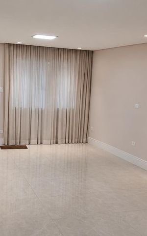 Apartamento à venda com 124m², 3 quartos e sem vaga Apartamento à venda com 124m², 3 quartos e sem vagaSala