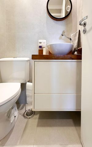 Apartamento à venda com 60m², 2 quartos e 1 vaga Apartamento à venda com 60m², 2 quartos e 1 vagaBanheiro Social