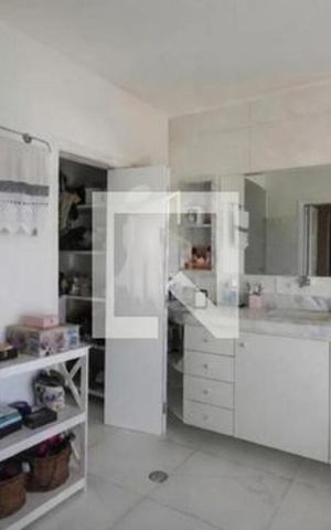 Apartamento à venda com 340m², 4 quartos e 4 vagas Apartamento à venda com 340m², 4 quartos e 4 vagasCozinha