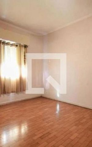 Apartamento à venda com 340m², 4 quartos e 4 vagas Apartamento à venda com 340m², 4 quartos e 4 vagasQuarto