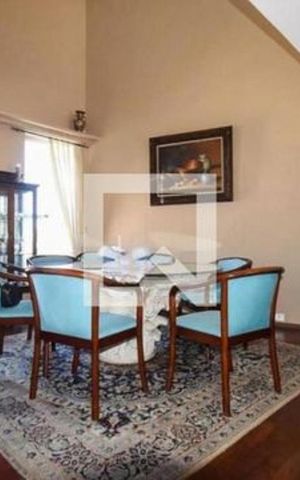 Apartamento à venda com 340m², 4 quartos e 4 vagas Apartamento à venda com 340m², 4 quartos e 4 vagasSala