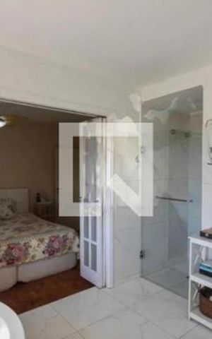 Apartamento à venda com 340m², 4 quartos e 4 vagas Apartamento à venda com 340m², 4 quartos e 4 vagasBanheiro