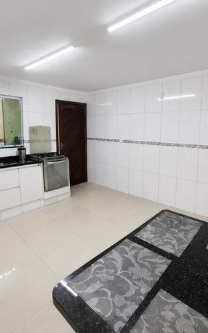 Casa à venda com 121m², 3 quartos e 3 vagas Casa à venda com 121m², 3 quartos e 3 vagasCozinha