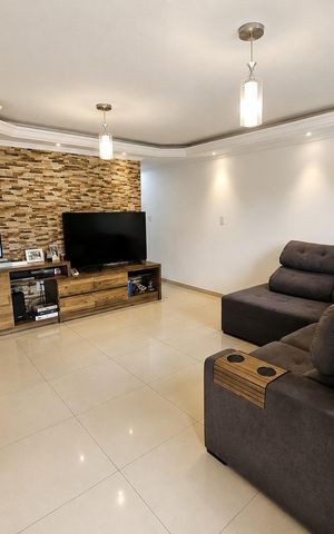 Casa à venda com 121m², 3 quartos e 3 vagas Casa à venda com 121m², 3 quartos e 3 vagasSala