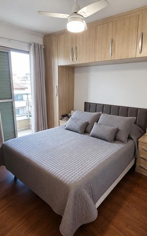 Casa à venda com 121m², 3 quartos e 3 vagas Casa à venda com 121m², 3 quartos e 3 vagasQuarto