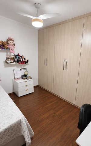 Casa à venda com 121m², 3 quartos e 3 vagas Casa à venda com 121m², 3 quartos e 3 vagasQuarto