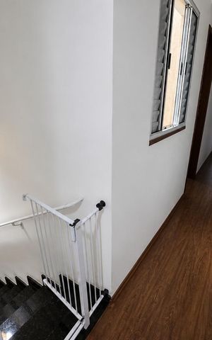 Casa à venda com 121m², 3 quartos e 3 vagas Casa à venda com 121m², 3 quartos e 3 vagasCorredor
