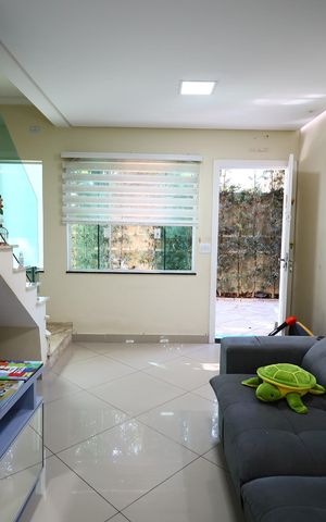 Casa à venda com 138m², 2 quartos e 2 vagasSala/Cozinha