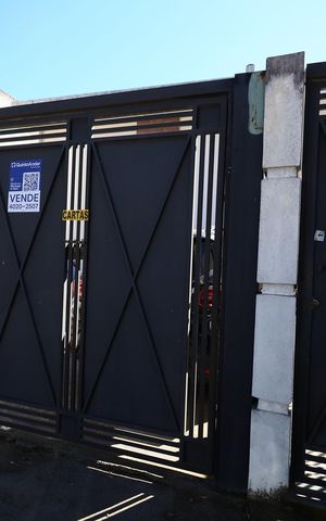 Casa à venda com 138m², 2 quartos e 2 vagasFachada
