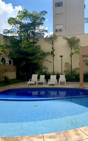 Apartamento à venda com 151m², 2 quartos e 3 vagas Apartamento à venda com 151m², 2 quartos e 3 vagasPiscina