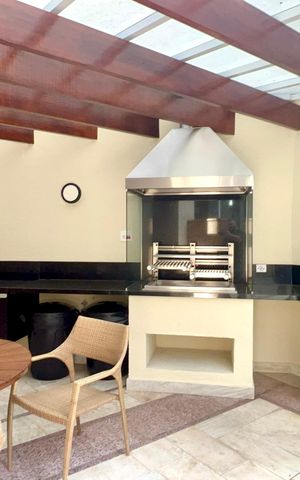 Apartamento à venda com 151m², 2 quartos e 3 vagas Apartamento à venda com 151m², 2 quartos e 3 vagasÁrea comum - Churrasqueira