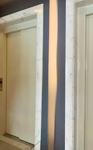 Apartamento à venda com 151m², 2 quartos e 3 vagas Apartamento à venda com 151m², 2 quartos e 3 vagasHall social