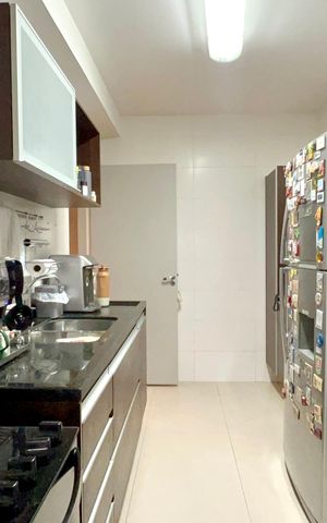 Apartamento à venda com 151m², 2 quartos e 3 vagas Apartamento à venda com 151m², 2 quartos e 3 vagasCozinha
