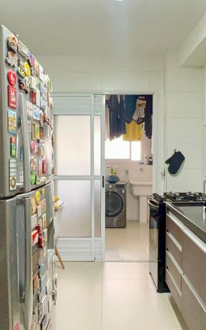 Apartamento à venda com 151m², 2 quartos e 3 vagas Apartamento à venda com 151m², 2 quartos e 3 vagasCozinha