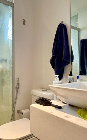 Apartamento à venda com 151m², 2 quartos e 3 vagas Apartamento à venda com 151m², 2 quartos e 3 vagasBanheiro