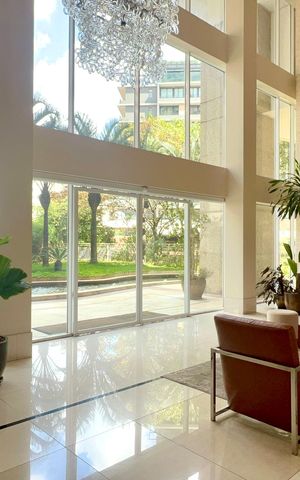 Apartamento à venda com 151m², 2 quartos e 3 vagas Apartamento à venda com 151m², 2 quartos e 3 vagasHall de entrada