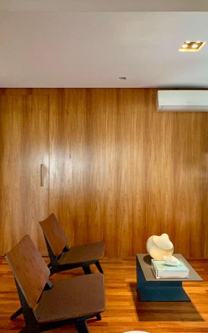 Apartamento à venda com 151m², 2 quartos e 3 vagas Apartamento à venda com 151m², 2 quartos e 3 vagasSala