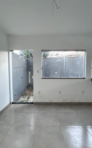 Casa à venda com 150m², 3 quartos e 2 vagas