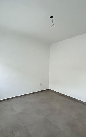 Casa à venda com 150m², 3 quartos e 2 vagas