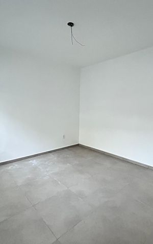 Casa à venda com 150m², 3 quartos e 2 vagas