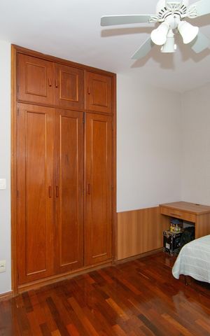 Apartamento à venda com 90m², 3 quartos e 2 vagas Apartamento à venda com 90m², 3 quartos e 2 vagasQUARTO1