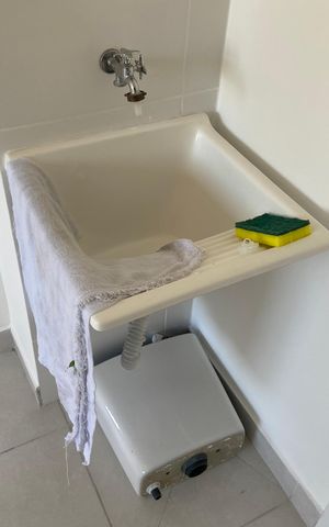 Apartamento para alugar com 32m², 2 quartos e sem vaga Apartamento para alugar com 32m², 2 quartos e sem vagaSala / Cozinha / Tanque