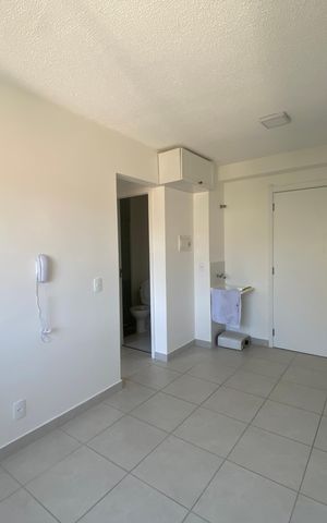 Apartamento para alugar com 32m², 2 quartos e sem vaga Apartamento para alugar com 32m², 2 quartos e sem vagaSala / Cozinha