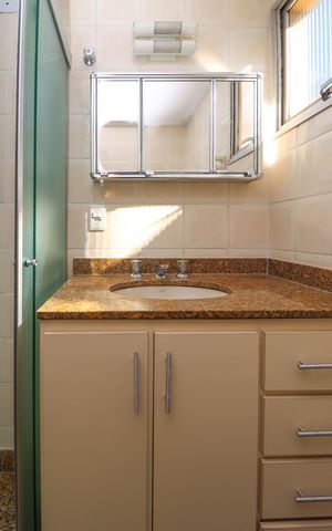 Apartamento à venda com 55m², 1 quarto e 1 vaga Apartamento à venda com 55m², 1 quarto e 1 vagaBanheiro