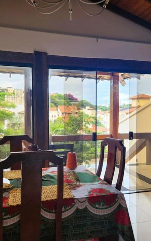 Casa à venda com 400m², 6 quartos e 4 vagasDetalhe Sala
