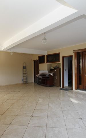 Casa à venda com 400m², 6 quartos e 4 vagasGaragem