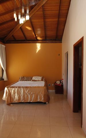Casa à venda com 400m², 6 quartos e 4 vagasQuarto 3 - Suíte