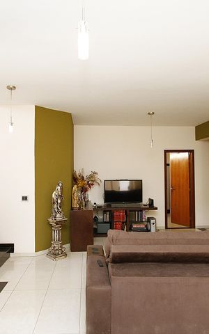 Casa à venda com 400m², 6 quartos e 4 vagasSala