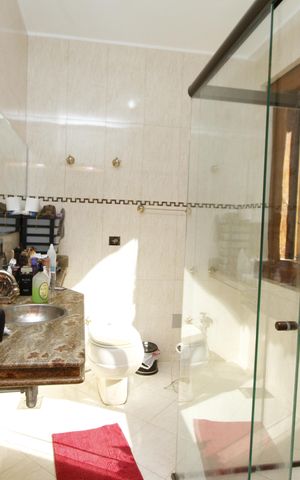Casa à venda com 400m², 6 quartos e 4 vagasBanheiro da Suíte