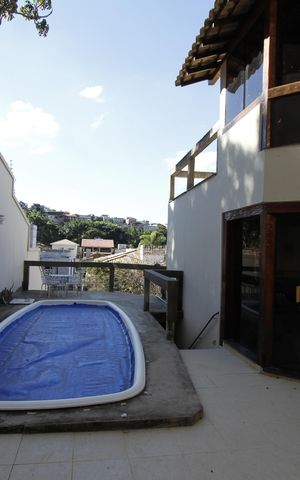 Casa à venda com 400m², 6 quartos e 4 vagasPiscina