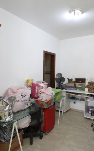 Casa à venda com 400m², 6 quartos e 4 vagasQuarto 5