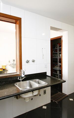 Casa à venda com 400m², 6 quartos e 4 vagasCozinha